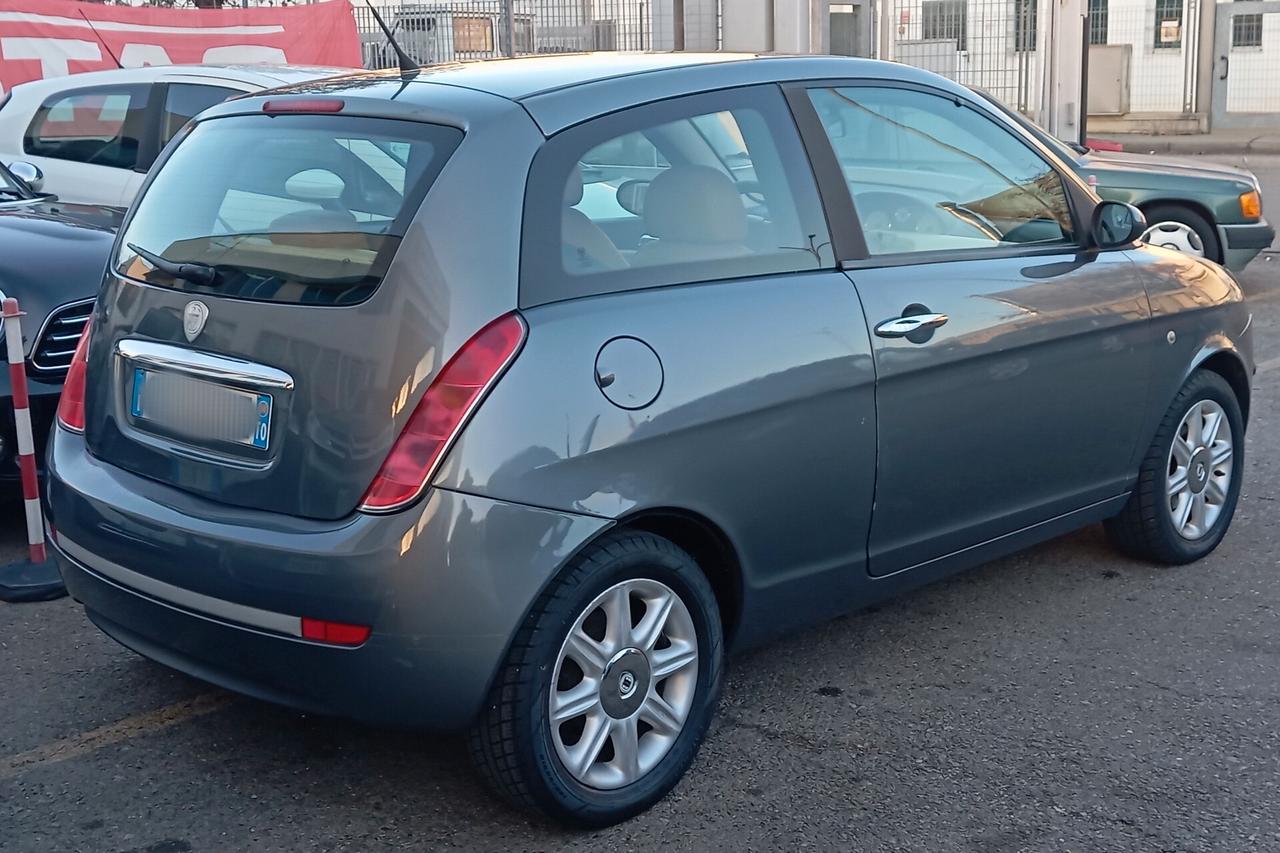 Lancia Ypsilon 1.3 Multijet 16V Oro