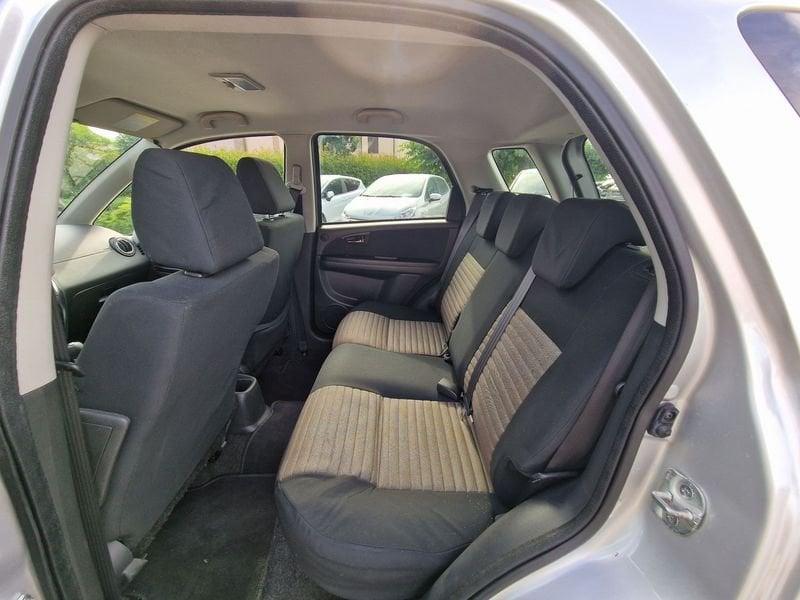 FIAT Sedici 1.6 16V 4x4 Dynamic