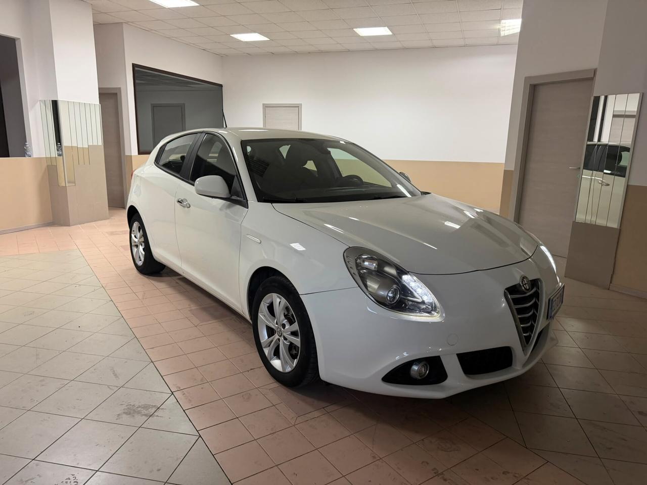 Alfa Romeo Giulietta 1.6 JTDm-2 105 CV Distinctive