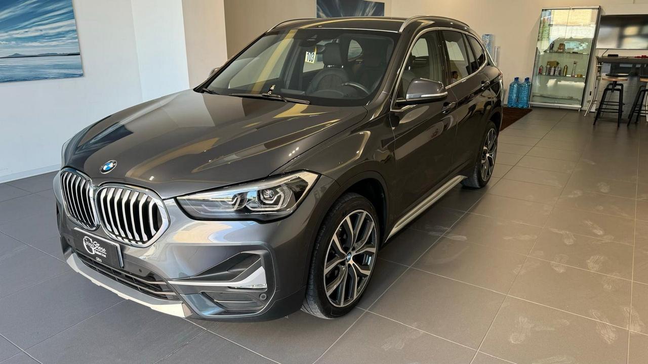 BMW X1 F48 2019 - X1 xdrive18d xLine