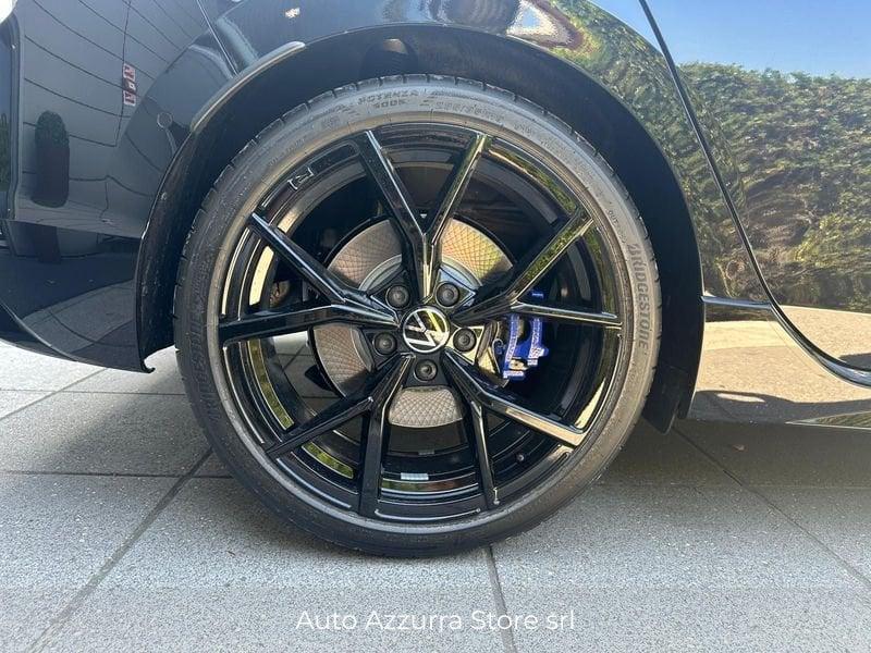 Volkswagen Golf R 2.0 TSI 4m 333cv DSG 20 Years | AKRAPOVIC, TETTO, HEAD-UP