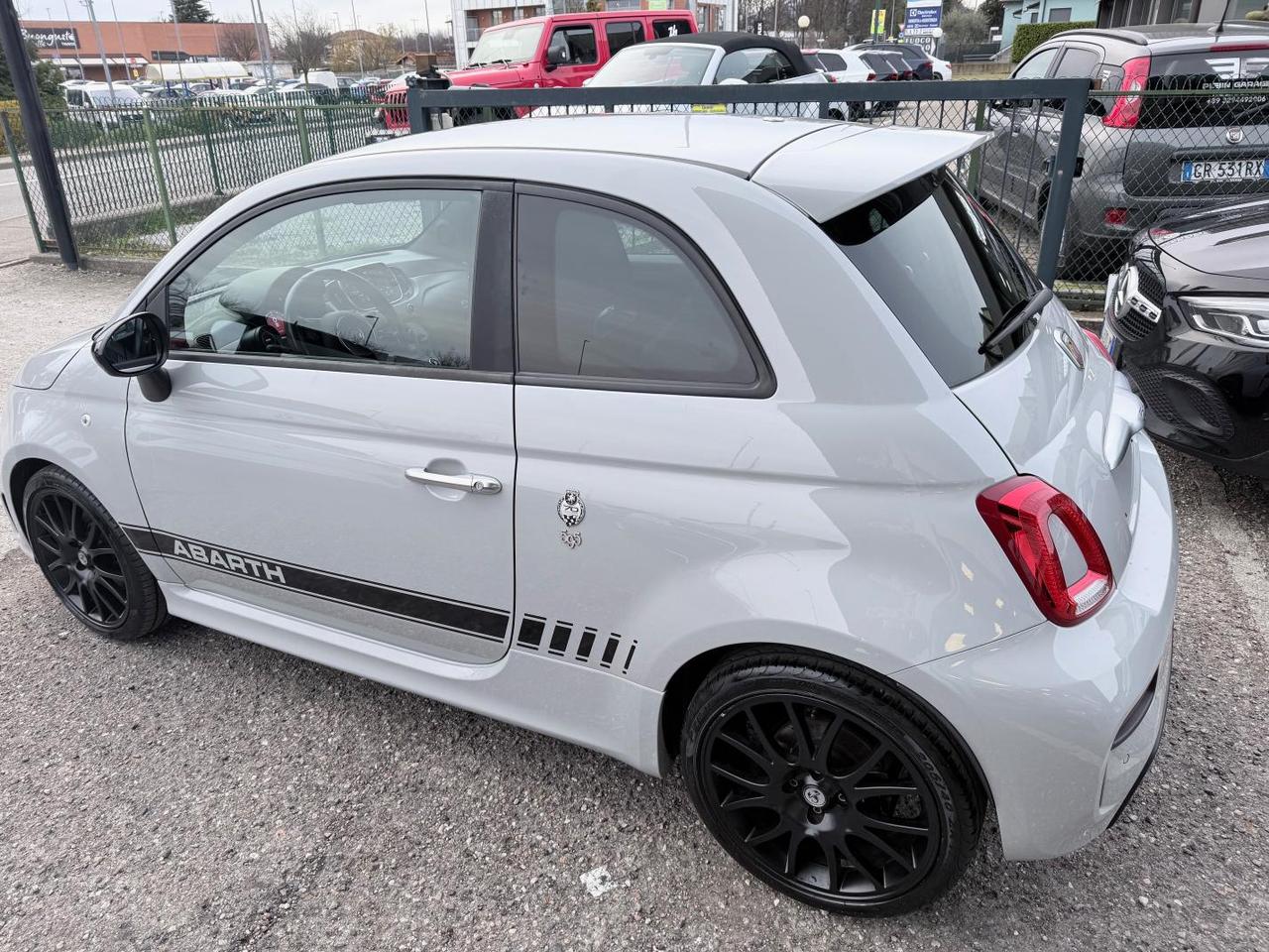 Abarth 595 1.4 t-jet Pista 165cv auto