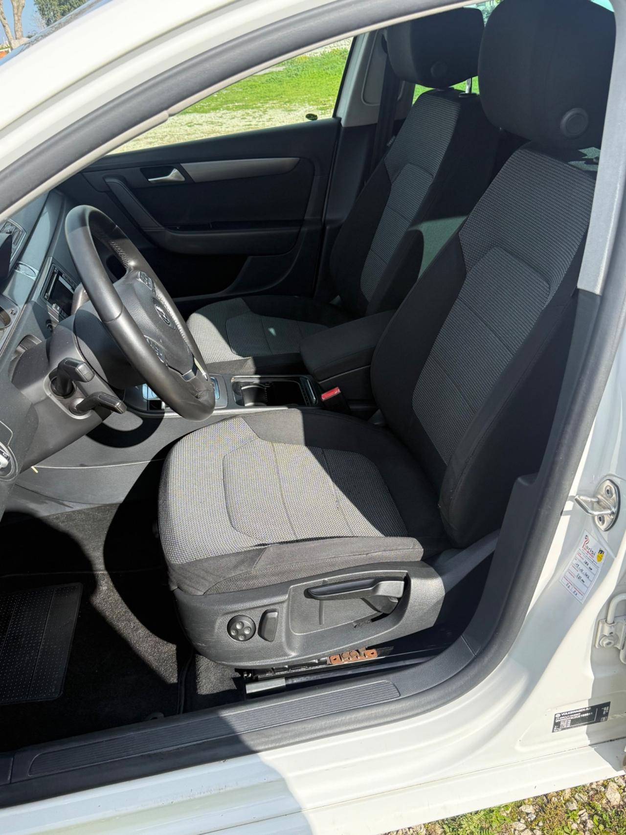 Volkswagen Passat Variant 2.0 TDI DSG **Motore nuovo**