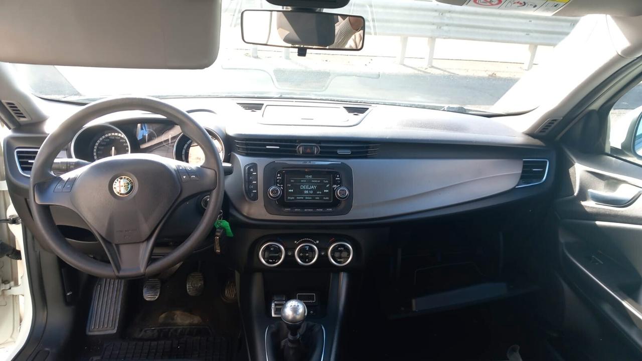 Alfa Romeo Giulietta 1.4 Turbo MultiAir TCT Distinctive