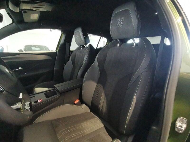 Peugeot 408 GT Exclusive Hybrid 145 e-DSC6