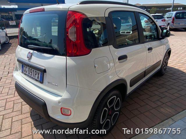 FIAT Panda 1.0 FireFly S&S Hybrid City Life ** NEOPATENTATO**