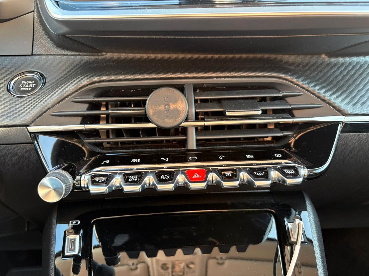 PEUGEOT 2008 1.5 BLUEHDI GT LINE