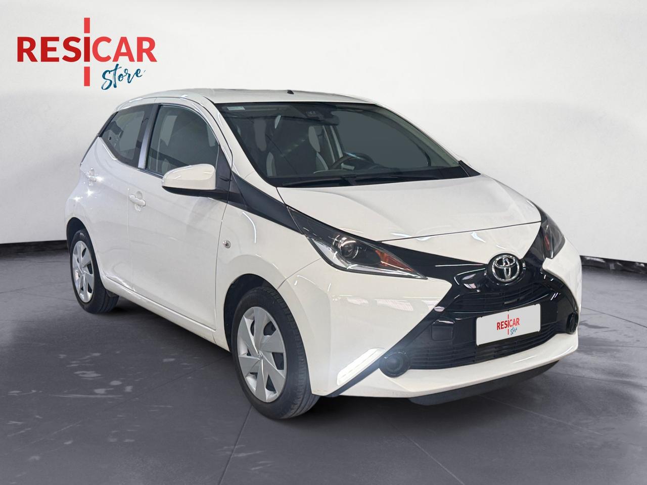 TOYOTA Aygo 5p 1.0 x-cool IDONEA NEOPATENTATO