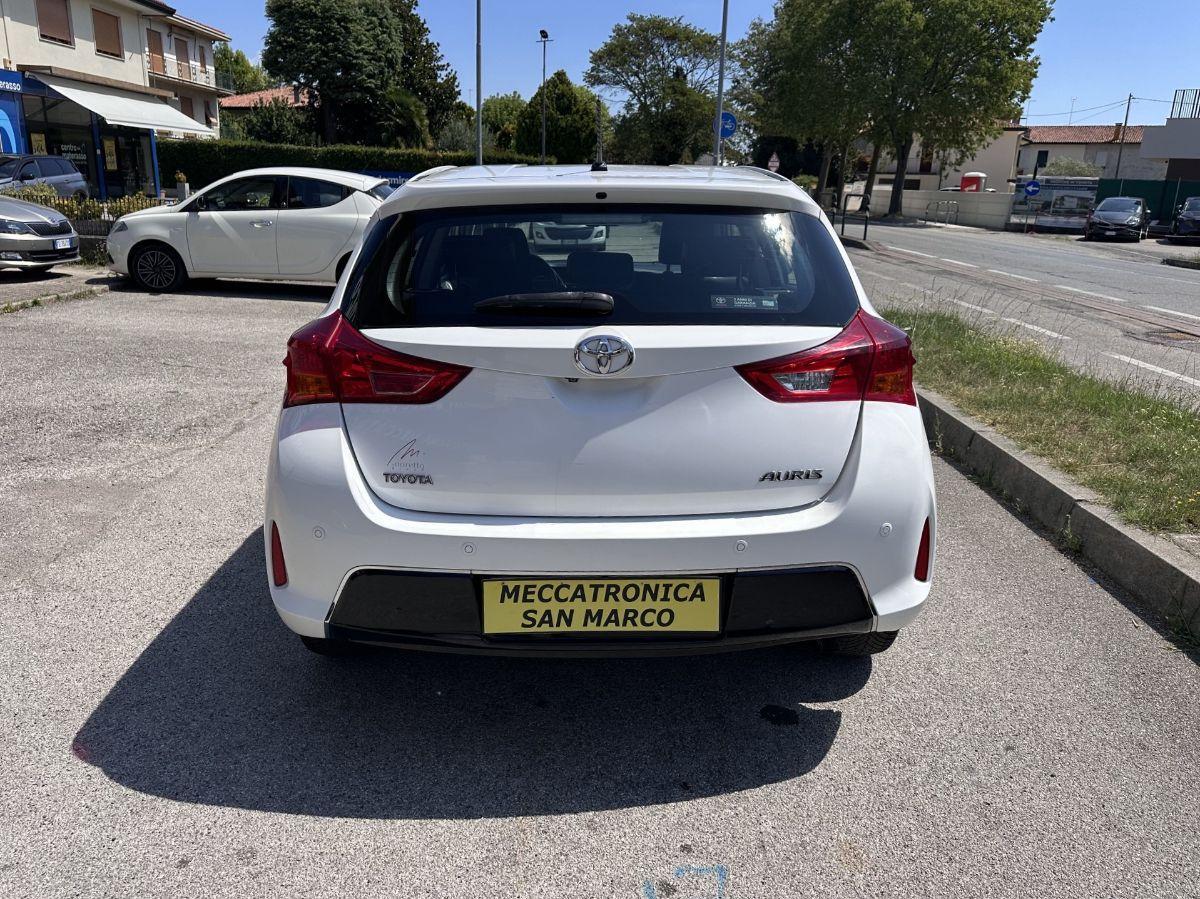 TOYOTA - Auris - TS 1.4 D-4D Lounge #TAGLIANDICERTIFICATI