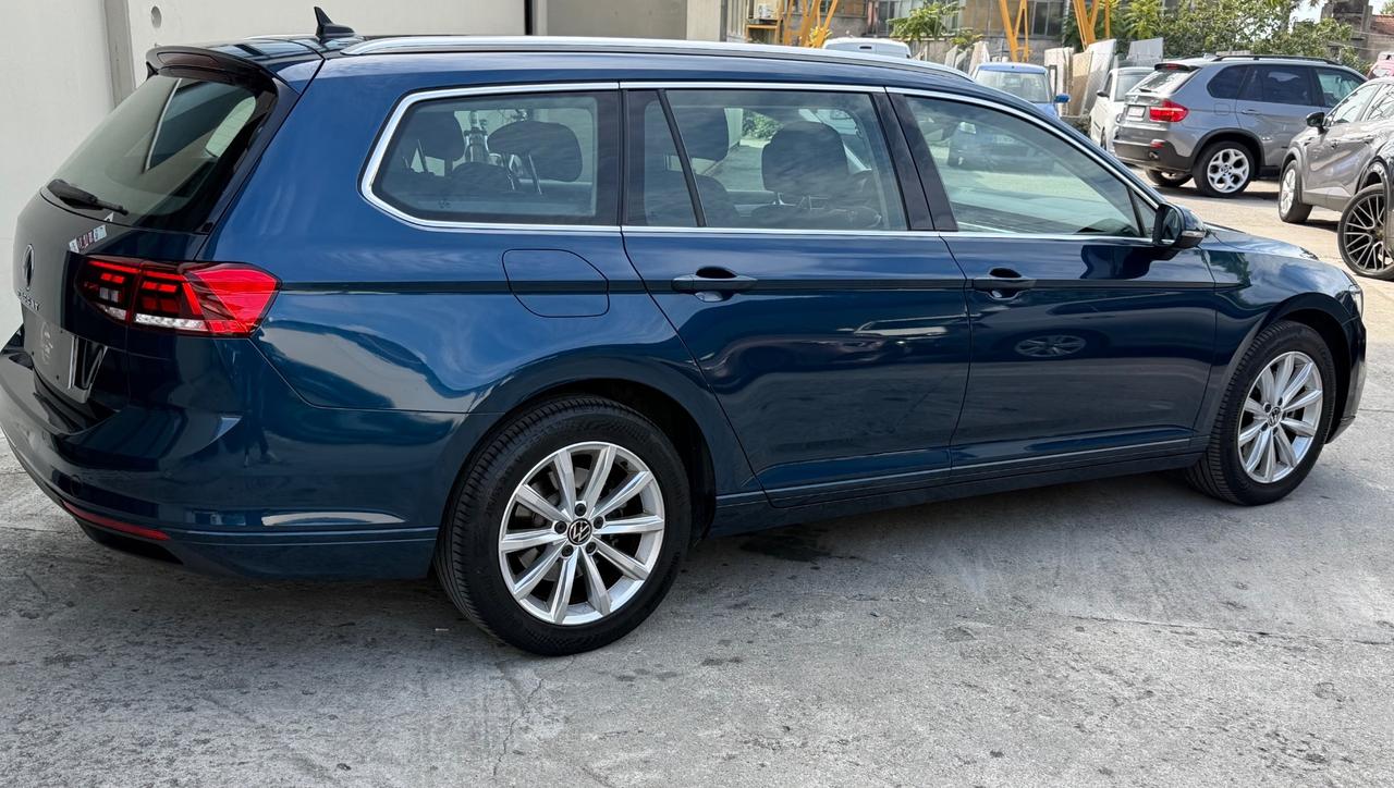 Volkswagen Passat Variant 2.0 TDI SCR 122 CV EVO DSG Business