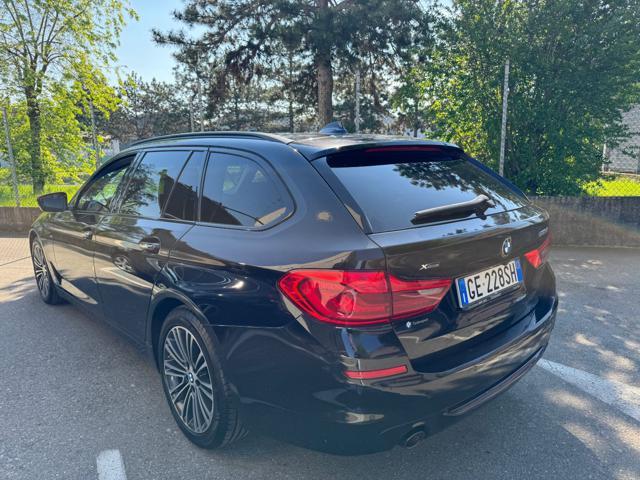 BMW 530 d xDrive Touring Sport Line 265CV NAVI+RETR.