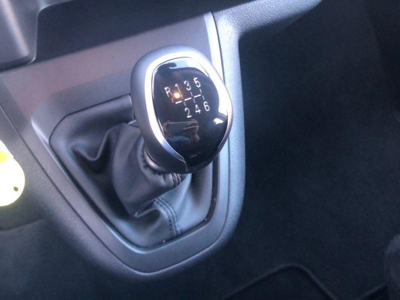 Toyota Proace Verso 2.0D 144Cv M/T L1 Executive 8 p.