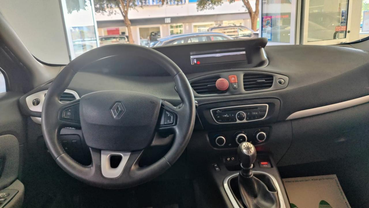 Renault Scénic X-Mod 1.5 dCi 110CV Attractive