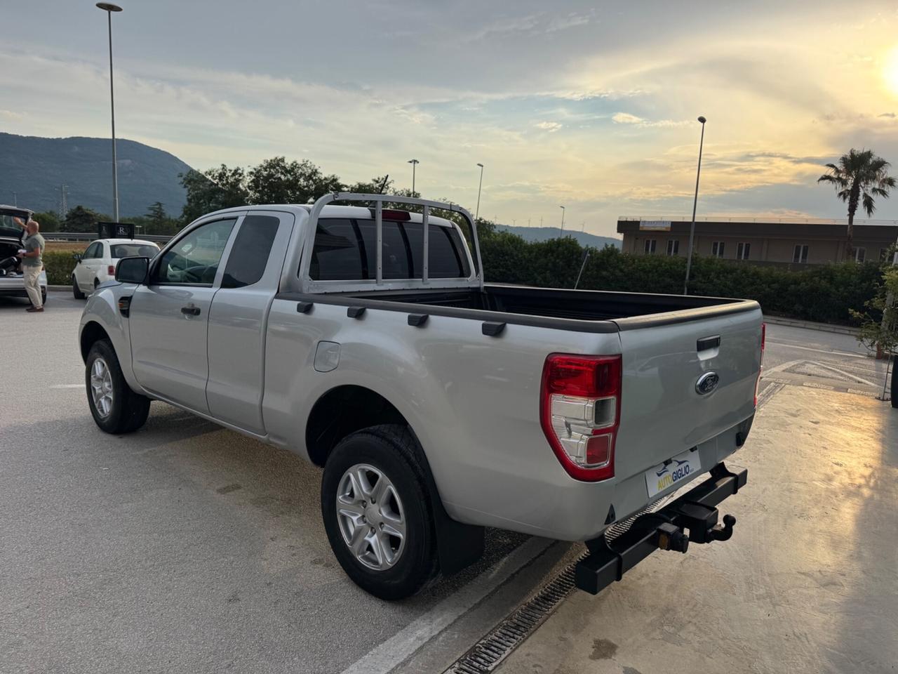 Ford Ranger 2.0 TDCi Super Cab XLT 4 posti