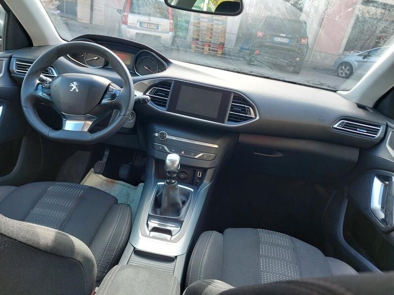 Peugeot 308 BlueHDi 120 S&S Allure