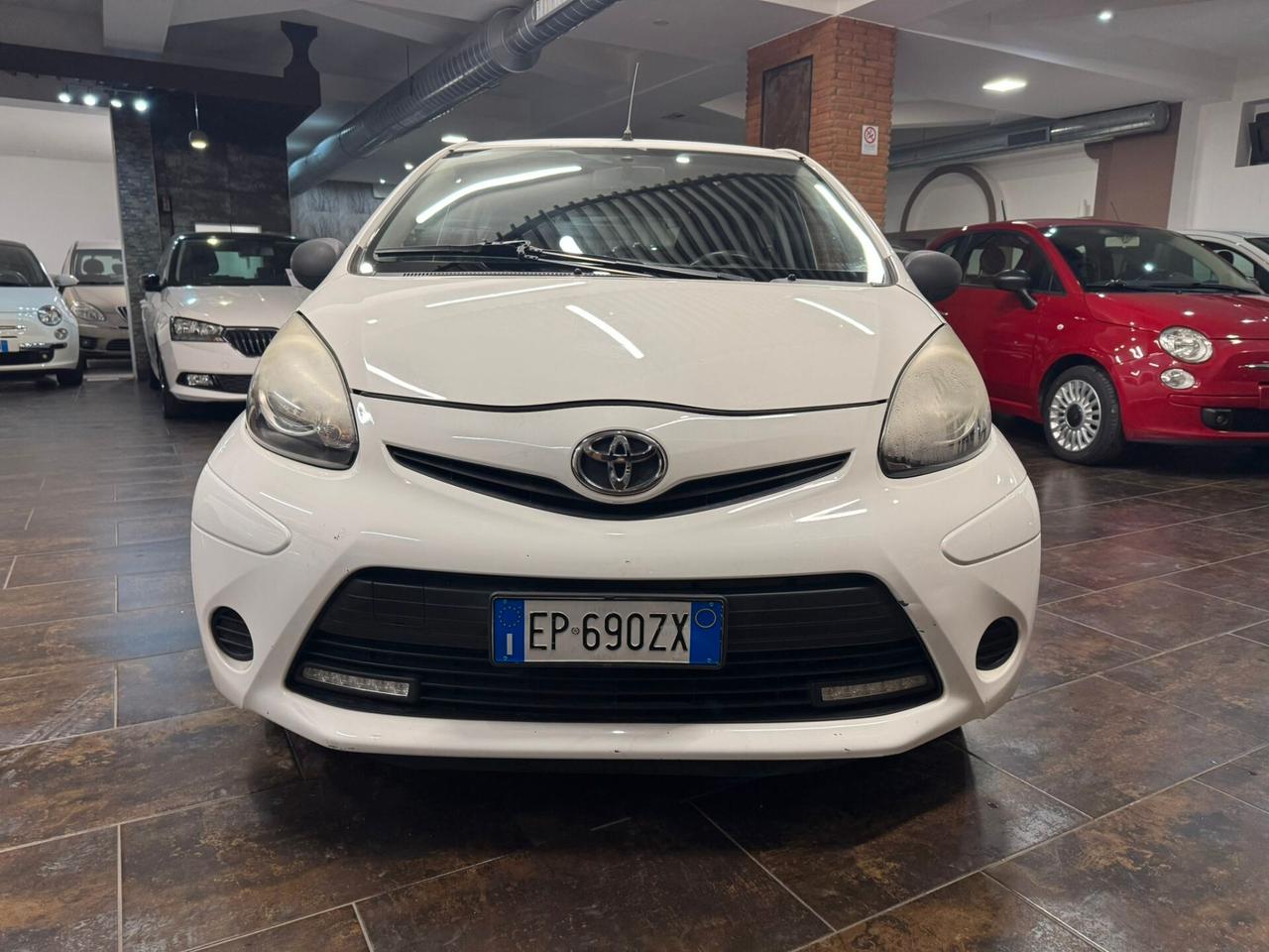 Toyota Aygo 1.0 12V VVT-i 5 porte Active Connect