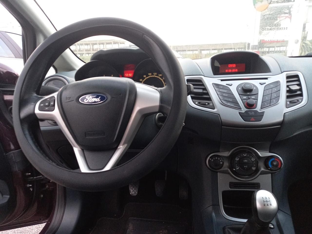 Ford Fiesta 1.4 GPL di serie Titanium