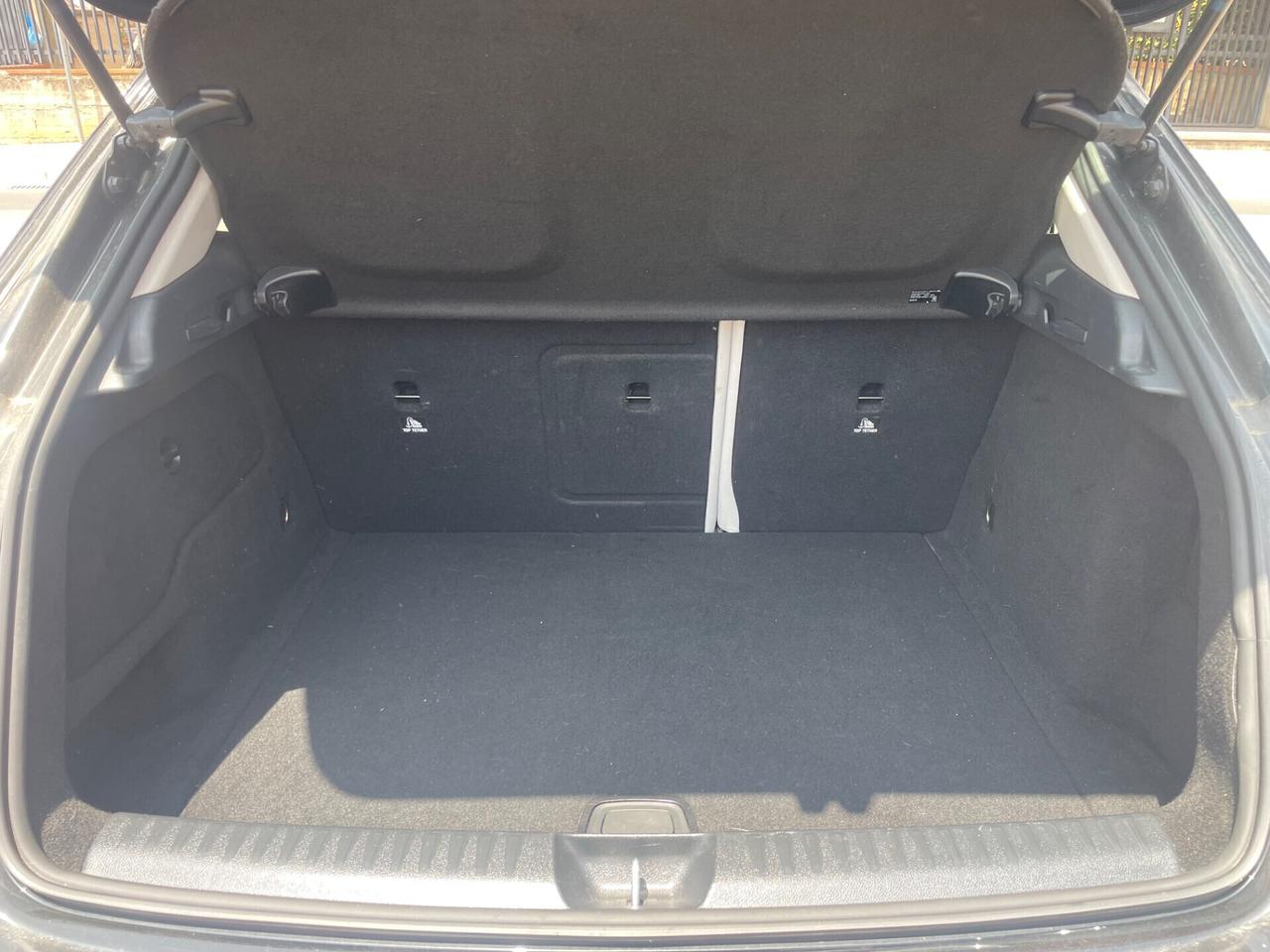 Mercedes-benz GLA 180 SPORT