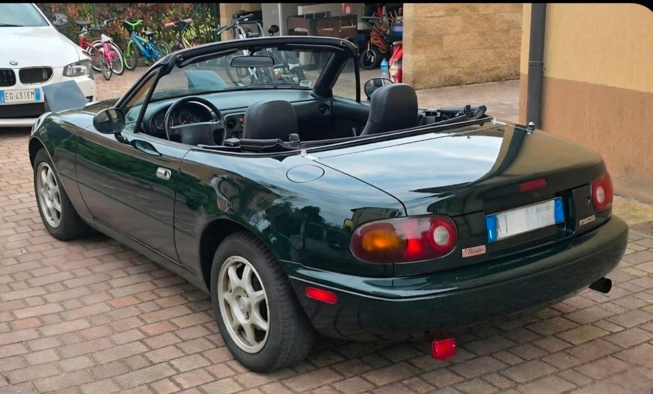 Mazda MX-5 1.8i 16V cat