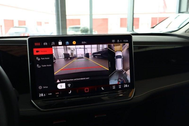 Volkswagen Passat 1.5 eTSI 150 CV ACT DSG Business Navi Camera 360° 17" Led Cockpit