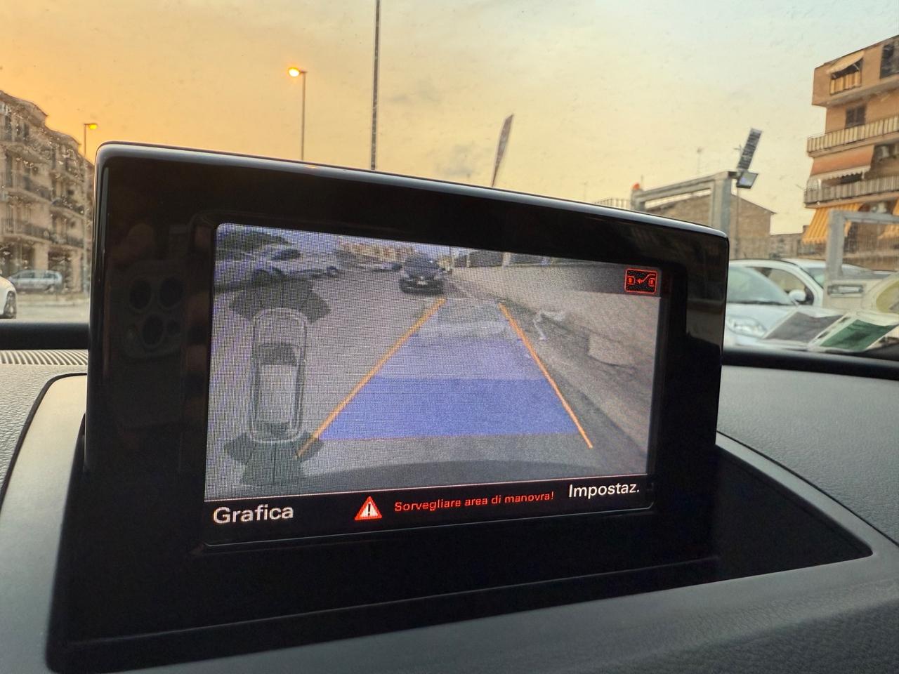 Audi Q3 2.0 TDI 150 CV S tronic S-lline