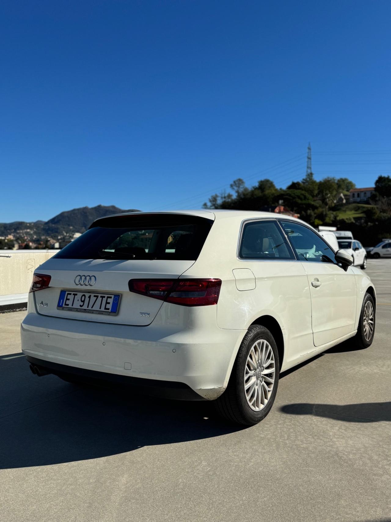 Audi A3 Cabrio 2.0 TDI clean diesel Ambition