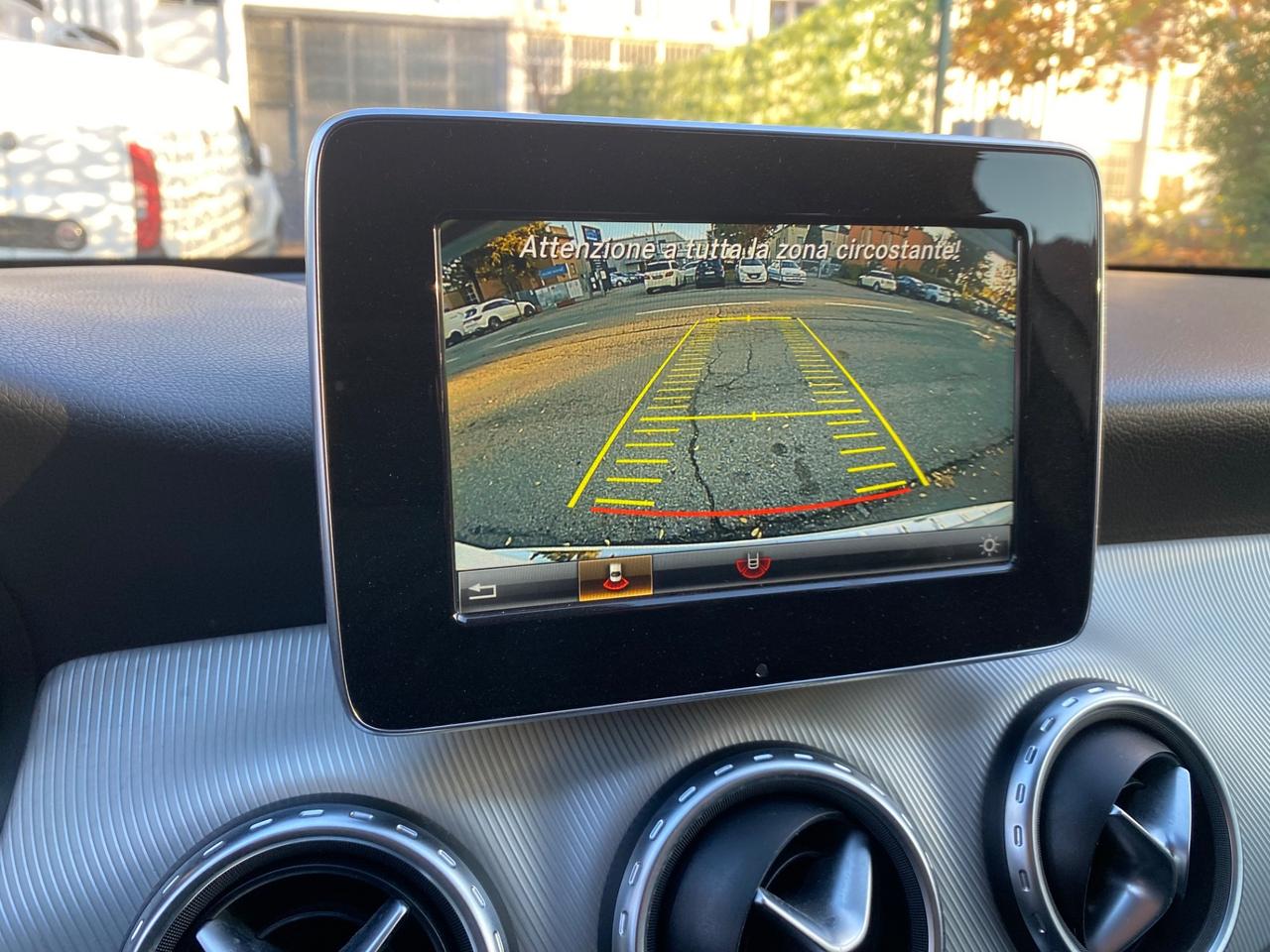 Mercedes-benz GLA 180 d Automatic Business