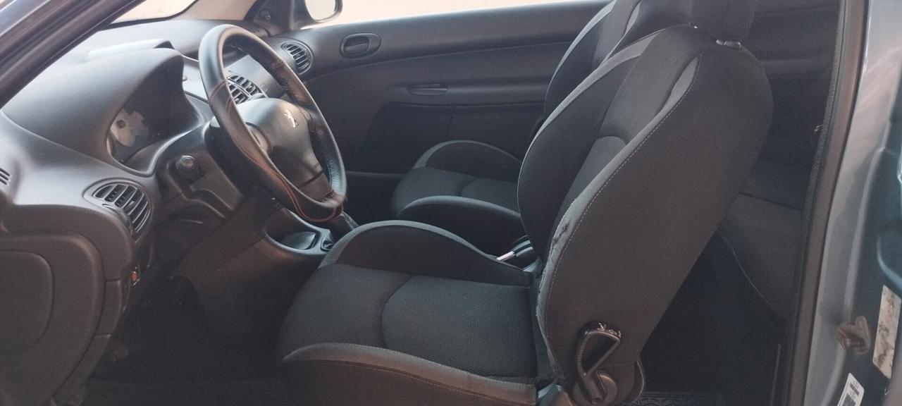 Peugeot 206 1.4 3p. Sweet Years