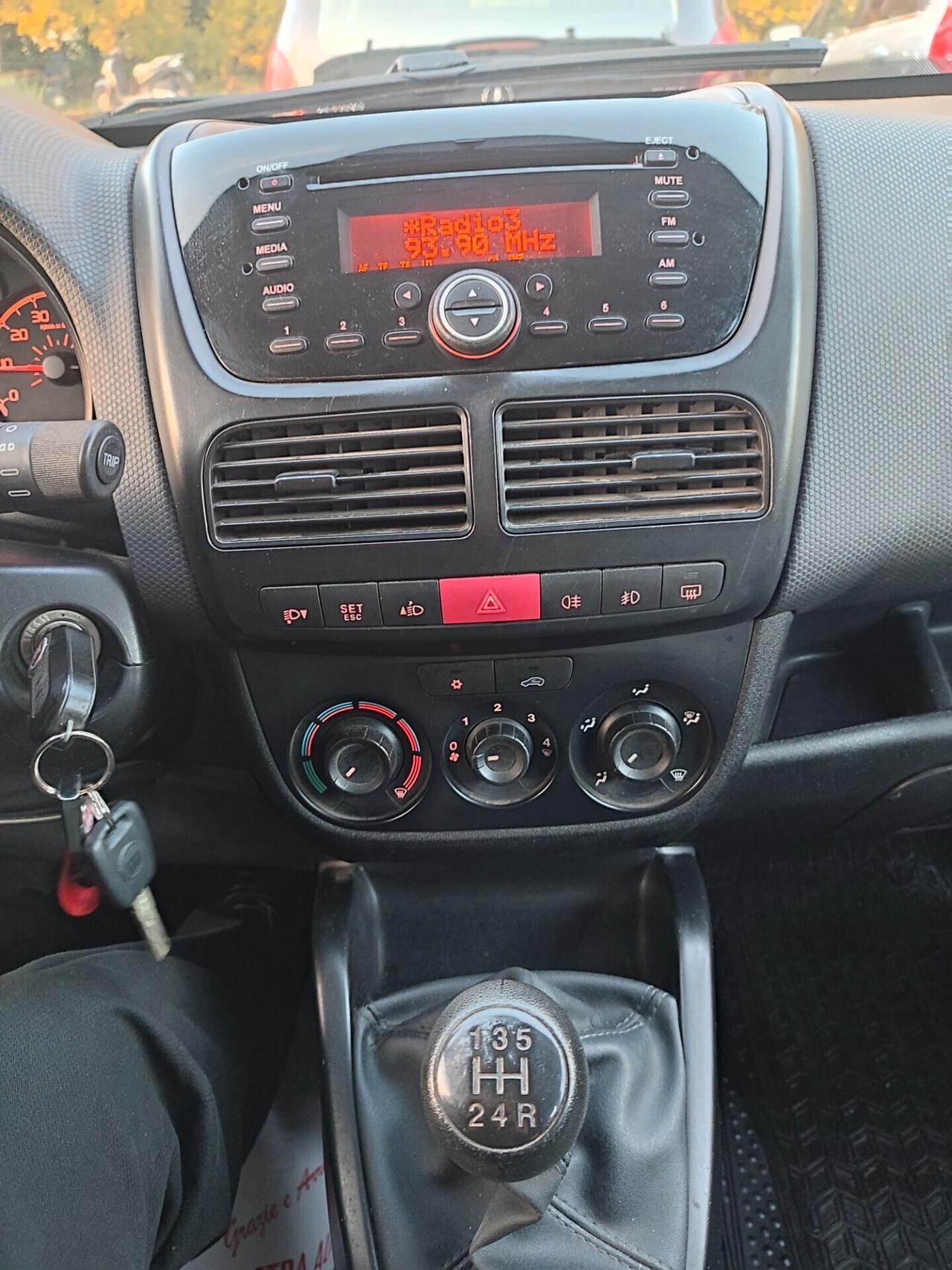 FIAT DOBLO DEL 2014 1.3MULTIJET COME NUOVO