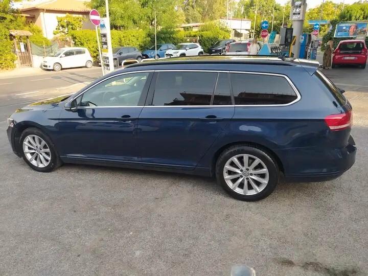 Volkswagen Passat Variant 1.6 TDI SCR DSG Business BMT