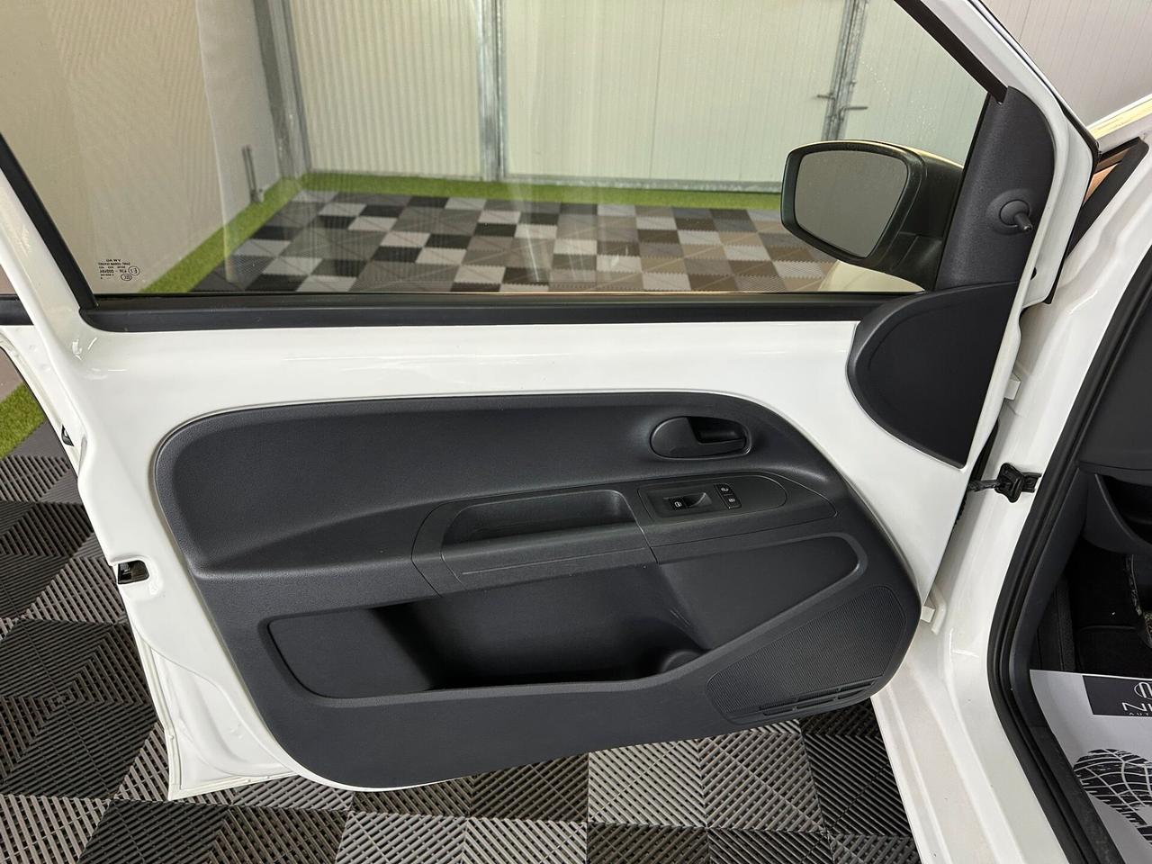 Volkswagen up! 1.0 5p