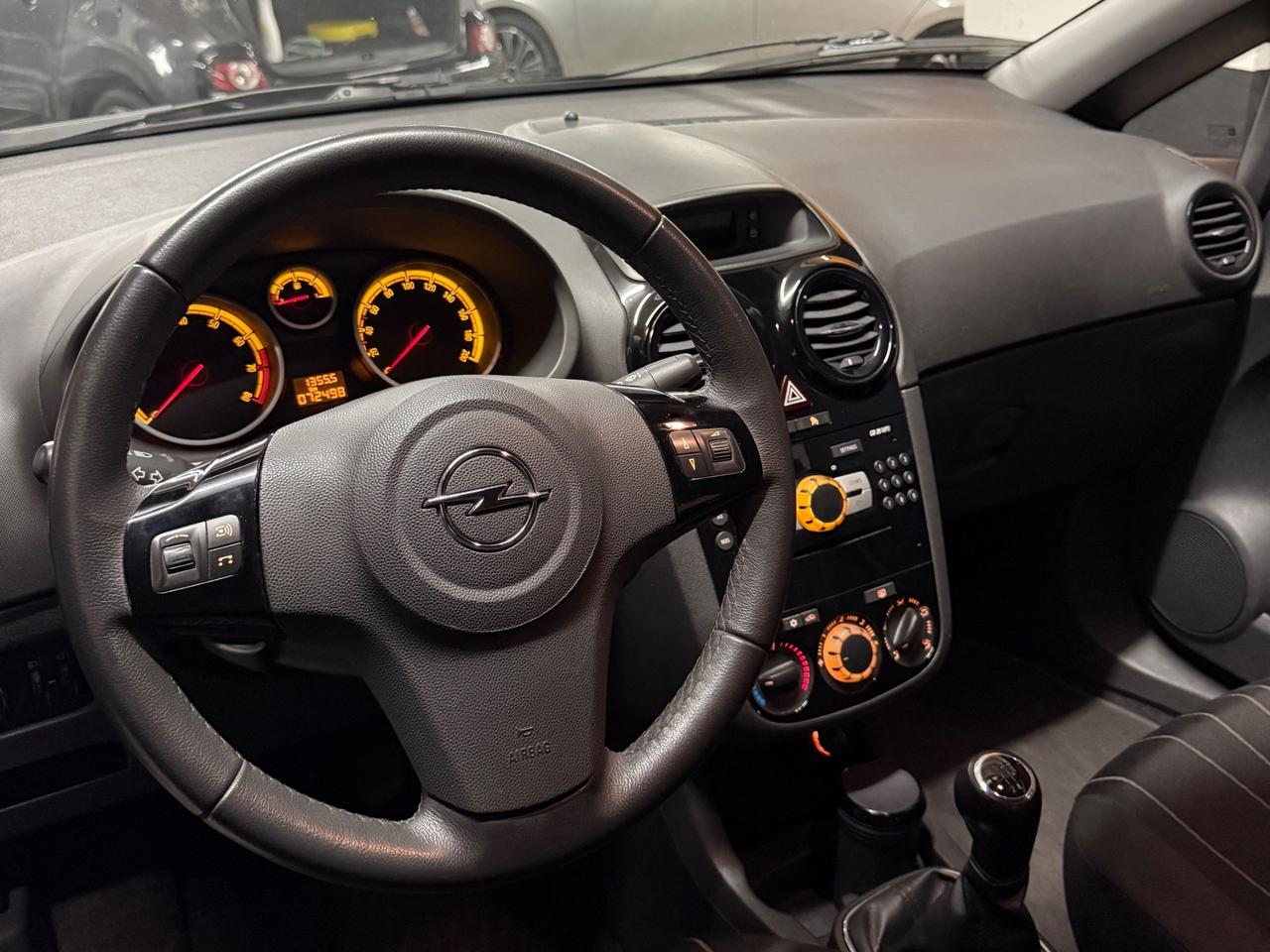 SPETTACOLARE OPEL CORSA 111 ANNIVERSARIO CON 72.498 KM