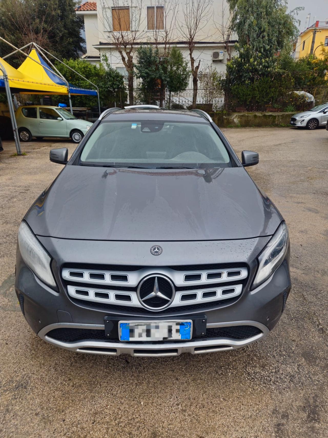 Mercedes-benz GLA 200 d Automatic Premium