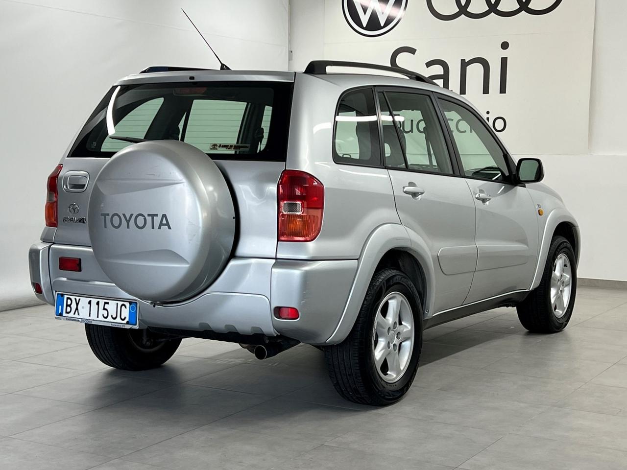 TOYOTA Rav4 II 2001 RAV4 5p 2.0 d-4d 16v