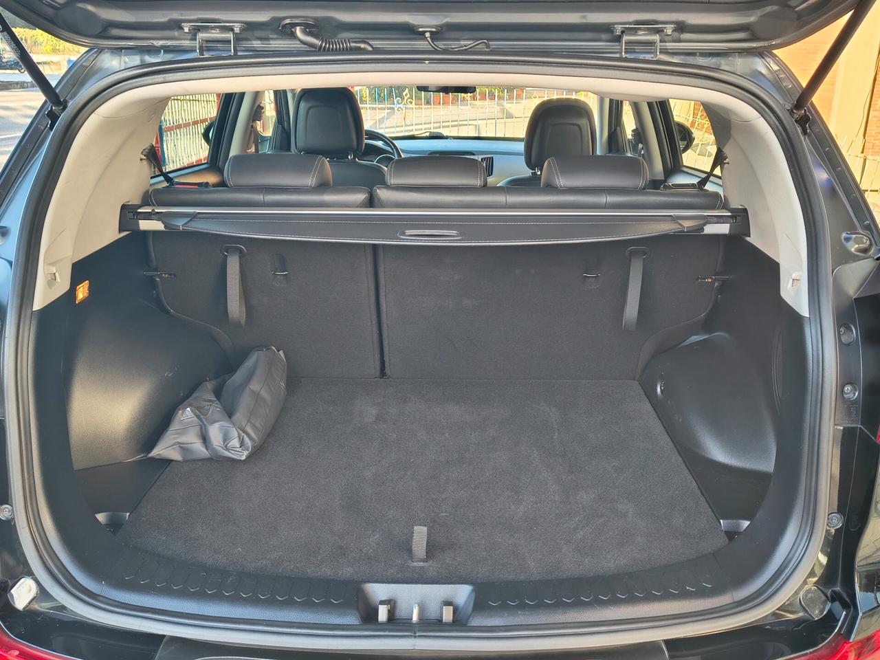 KIA SPORTAGE 1.7 CRDi 116 CV HIGH TECH