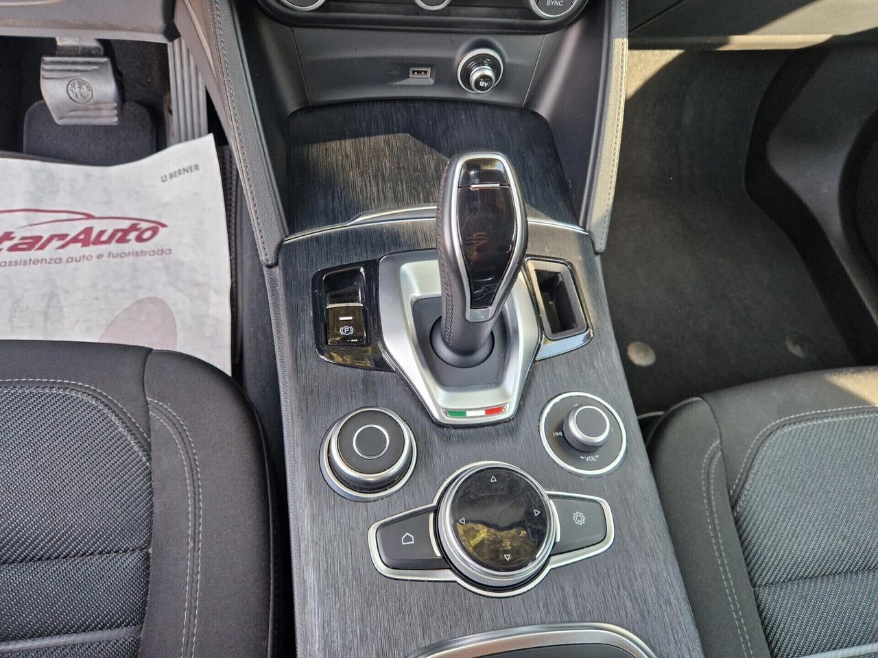 Alfa Romeo Stelvio 2.2 Turbodiesel 190 CV AT8 Q4 Business