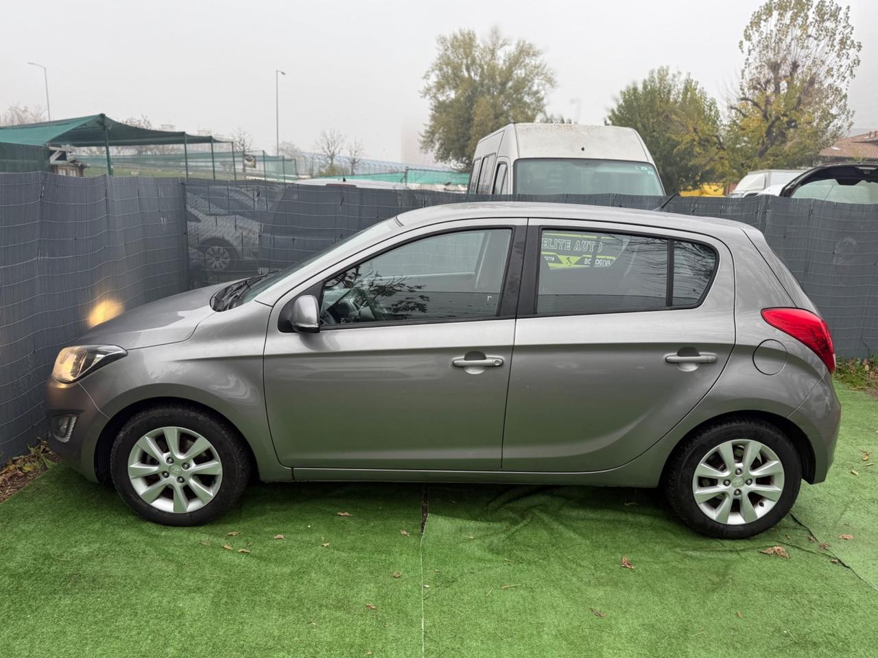 Hyundai I20 1.1 DIESEL 2013 NEOPATENTATI