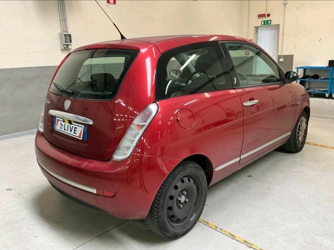 Lancia Ypsilon Y 1.2 GPL neopatentati