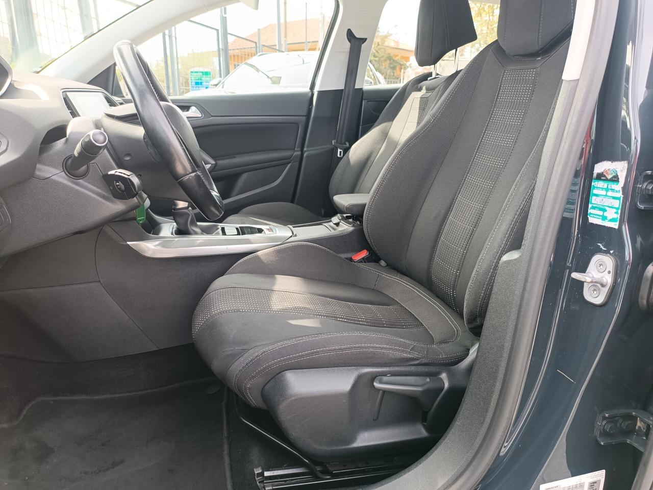Peugeot 308 BlueHDi 120 S&S EAT6 Allure