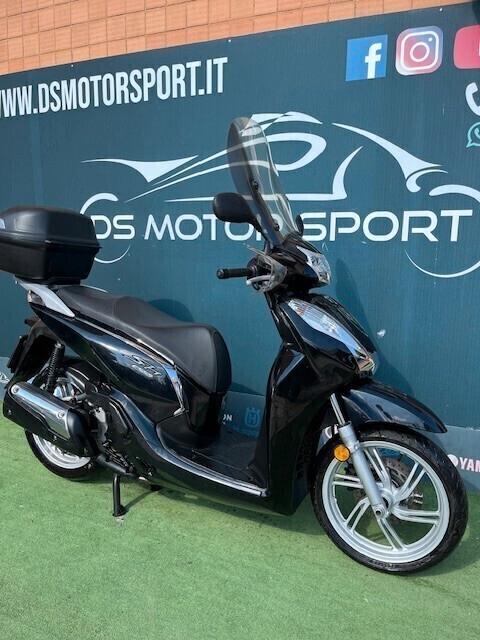 Honda SH 300 ABS GARANZIA PERMUTE UNICO PROPRIETARIO