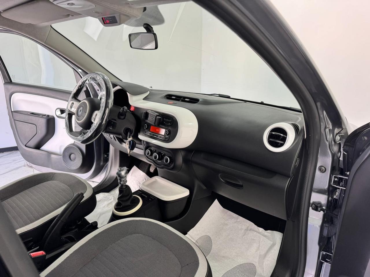 Renault Twingo TCe 90 CV-LIMITED-TAGLIANDATA RENAULT-2017