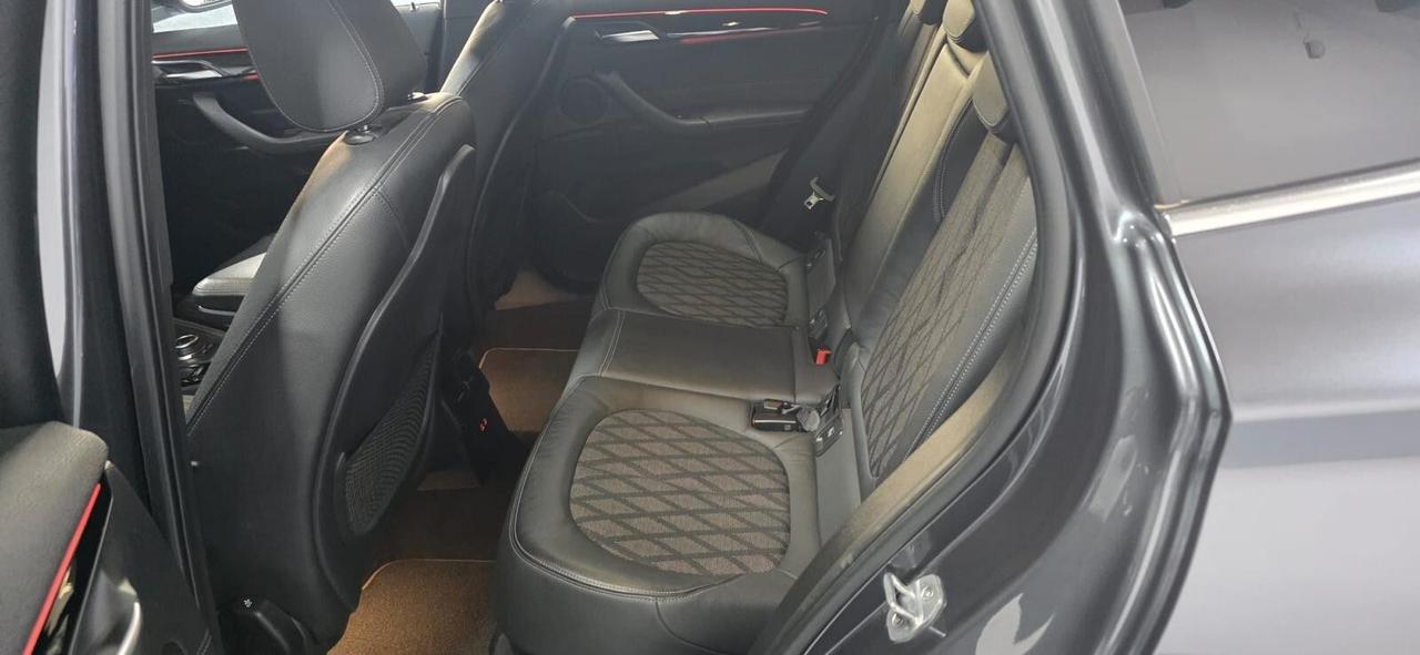 Bmw X1 sDrive18d xLine