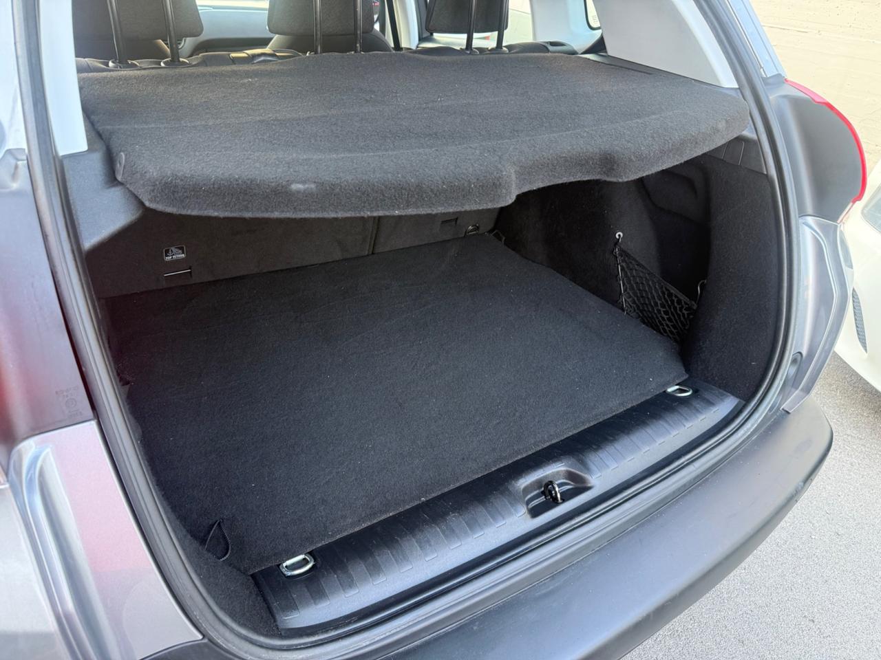 Peugeot 2008 1.6diesel - 2015
