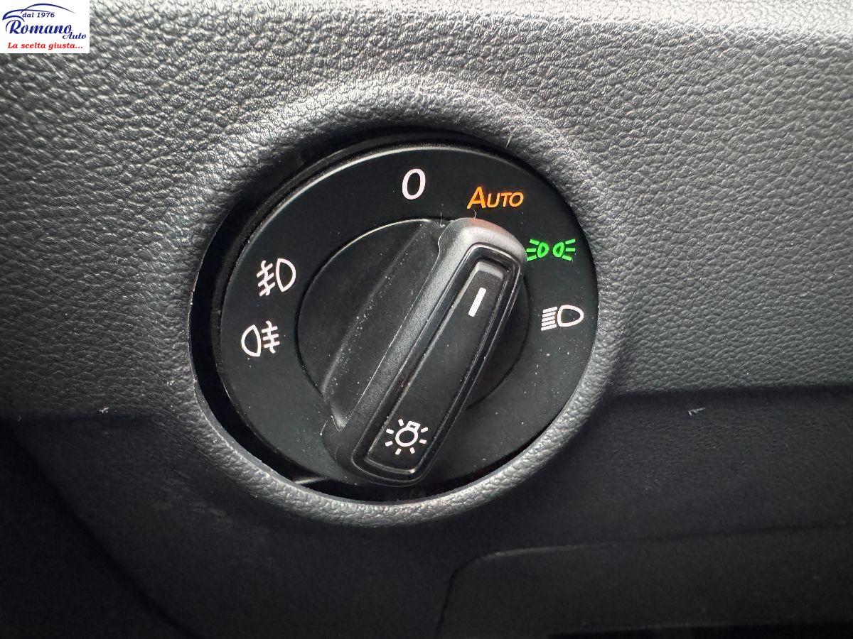 VOLKSWAGEN - T-Roc - 1.6 TDI SCR Business BlueMot.Tech.