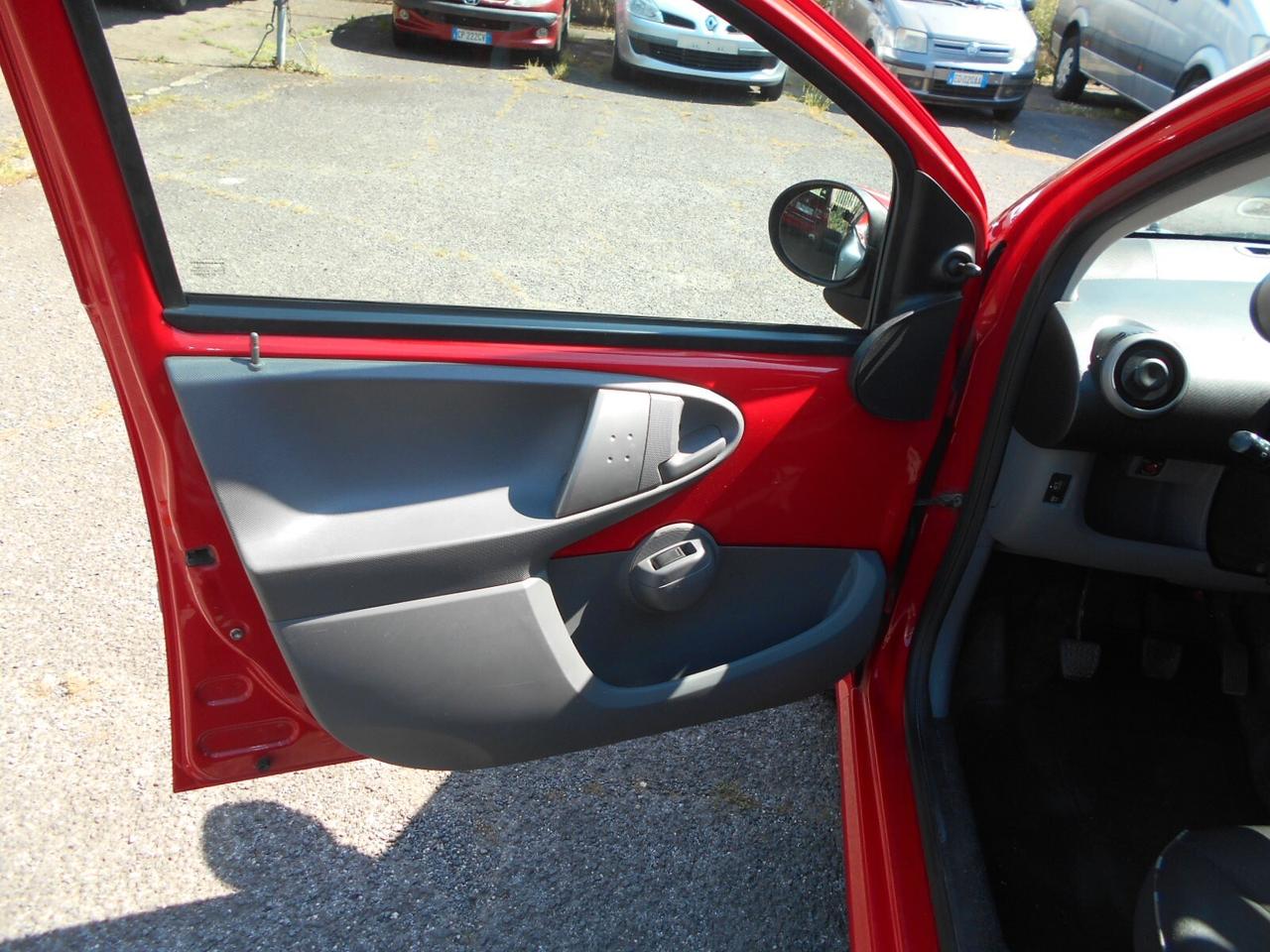 Citroen C1 1.0 5 porte CMP-5 Seduction PER NEOPATENTATI