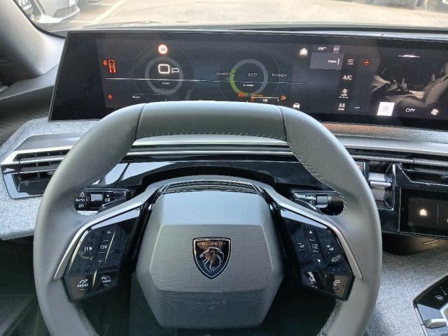 PEUGEOT 3008 Hybrid 145 e-DCS6 Allure con Navigation PacK