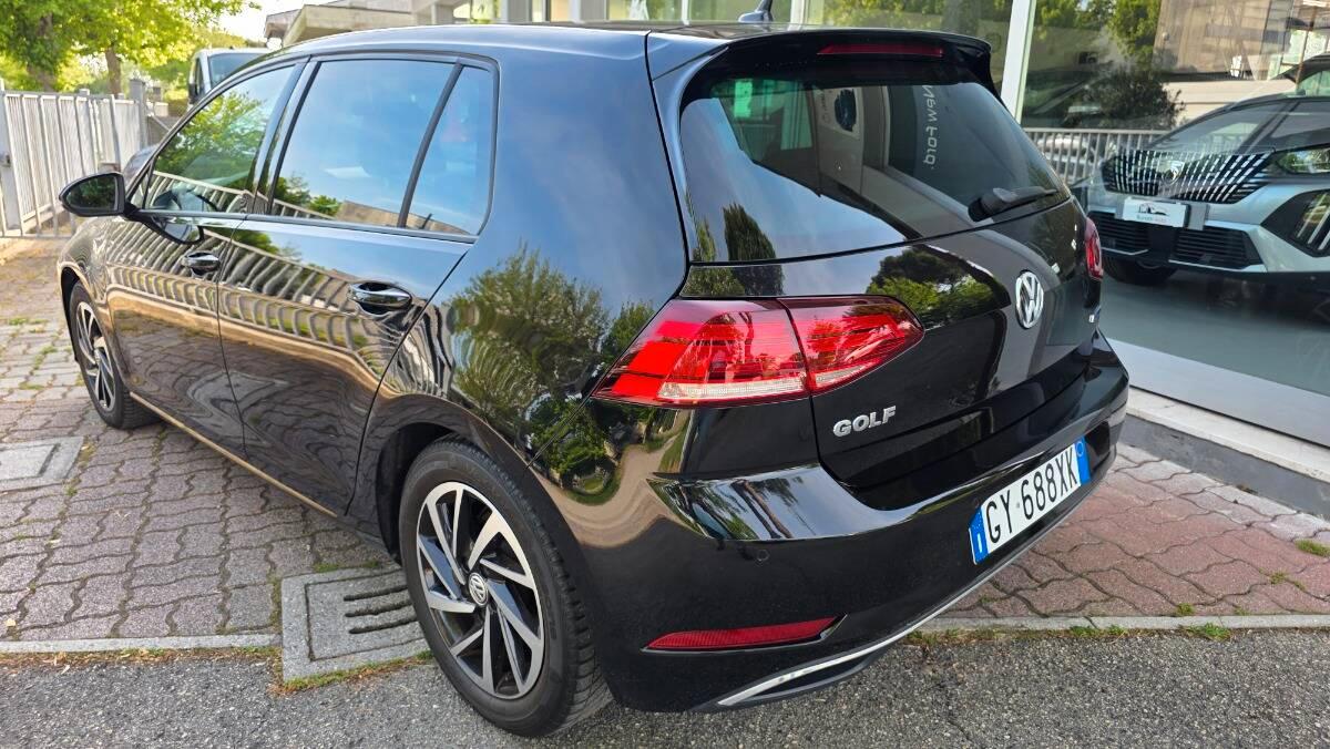 Volkswagen Golf 1.5 tsi Business 130cv dsg
