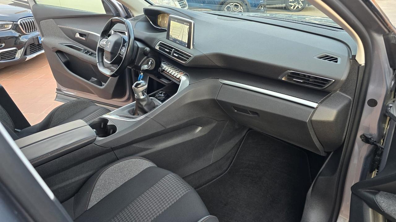 Peugeot 3008 BlueHDi 130 S&S Allure