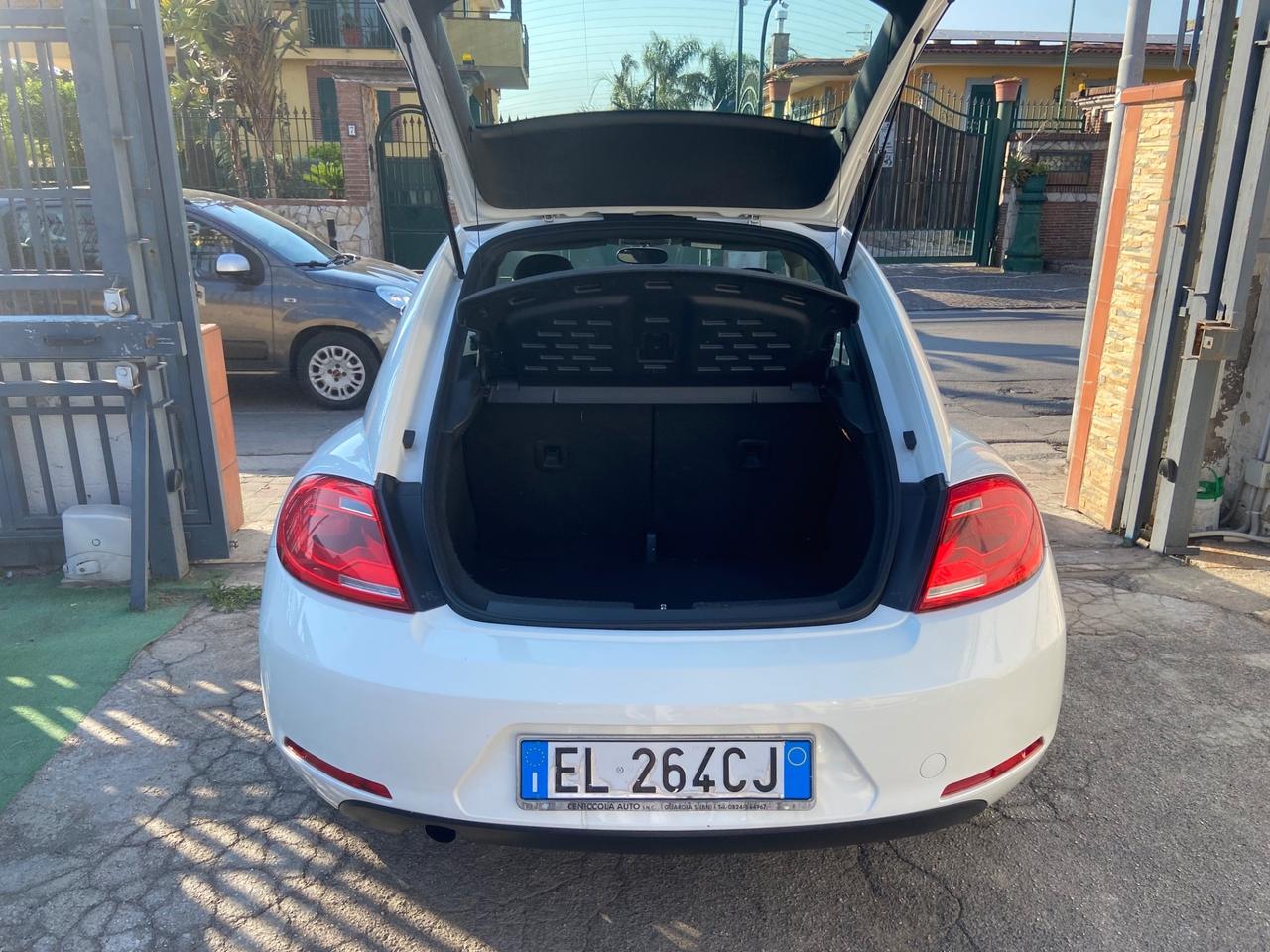 Volkswagen Maggiolino 1.6 TDI Design