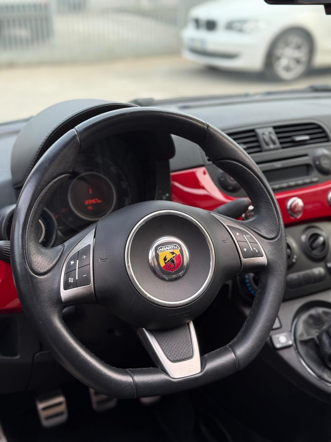 Abarth 500 C 1.4 Turbo T-Jet MTA Bicolore